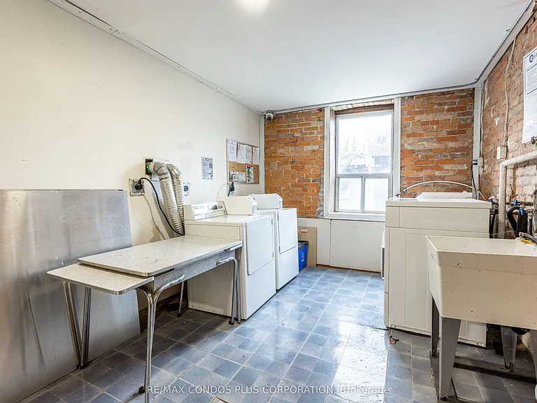225 Gladstone Ave #103 — Photo 25