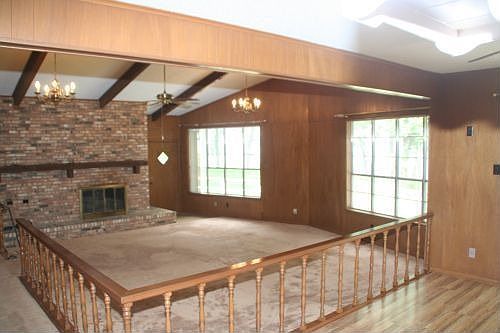 3rd image of 18403 Briarwood Dr