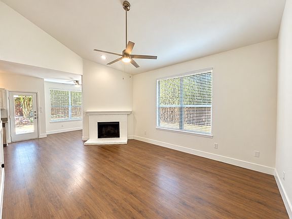 4th image of 2536 Windchase Dr