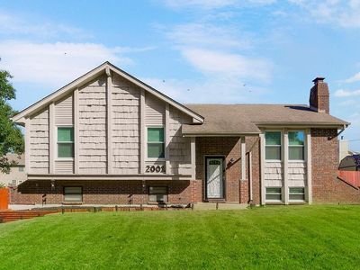 2001 N Plymouth Rd, Independence, MO, 64058