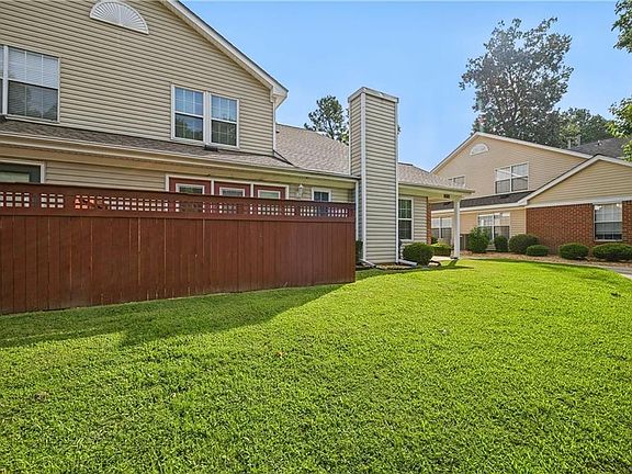 2nd image of 880 Miller Creek Ln