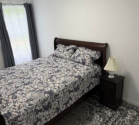 3rd image of 2226 Savage Rd