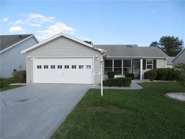 729 Vista Pl, Lady Lake, FL 32159