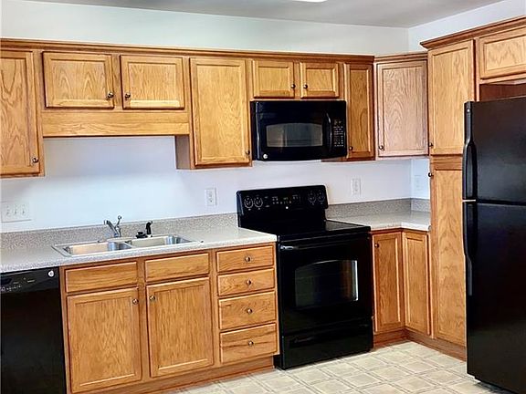 4th image of 4207 Youngstown Dr
