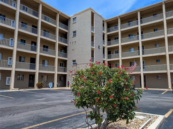 3744 Lake Bayshore Dr #K503, Bradenton, FL 34205