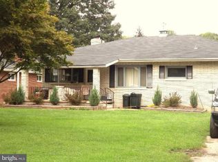 2016 Poplar Rd, Essex, MD 21221