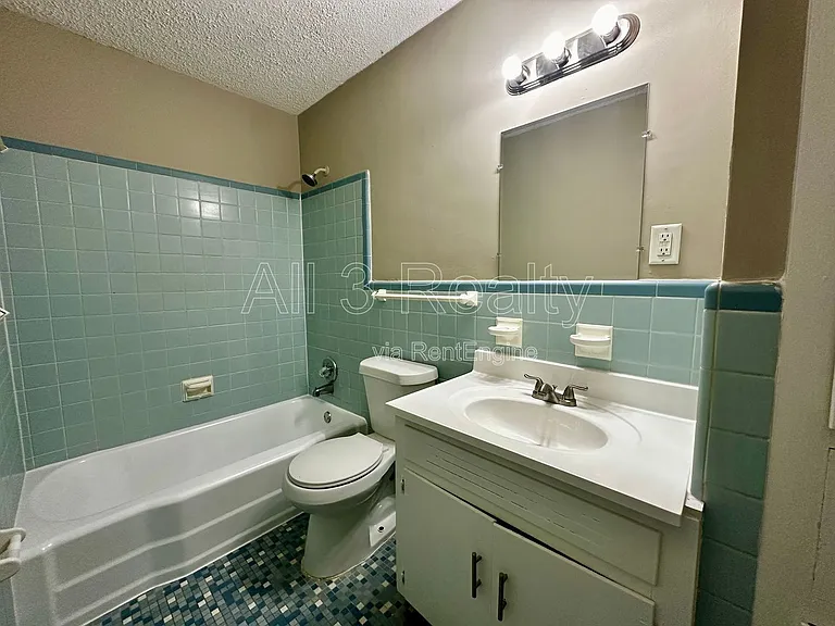 1009 Rosedale Dr — Photo 25