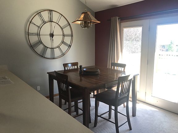 Dining room table 