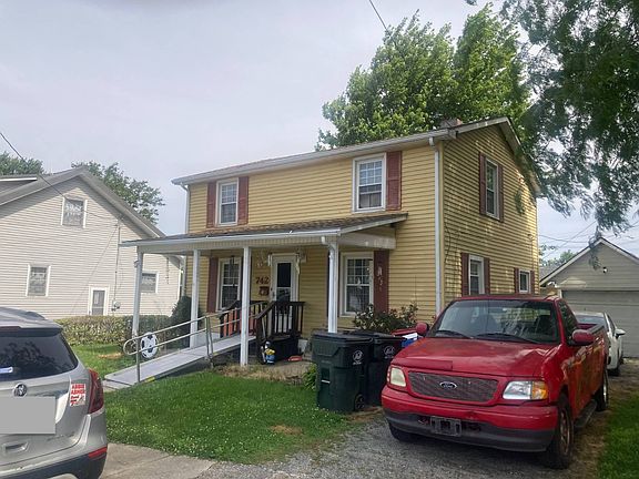 3rd image of 742 E 4th St