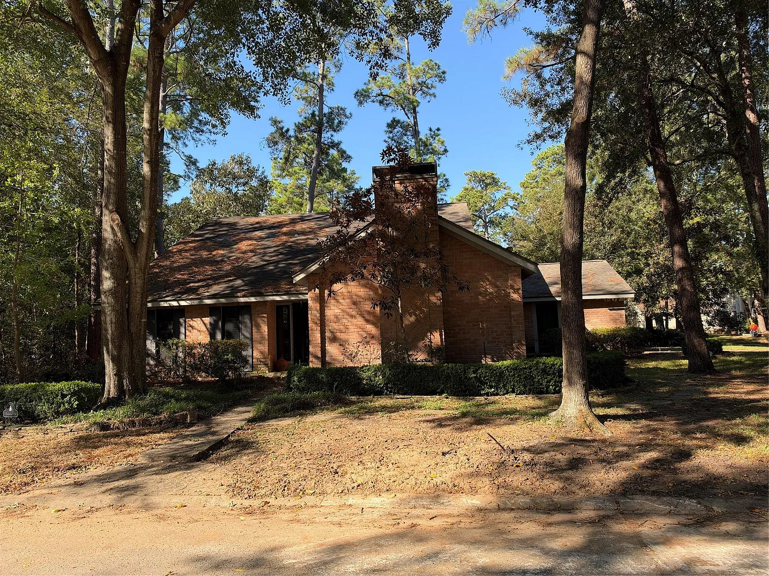 4 bed, 2.5 bath, 2689 sqft, $3,500 — Photo 3