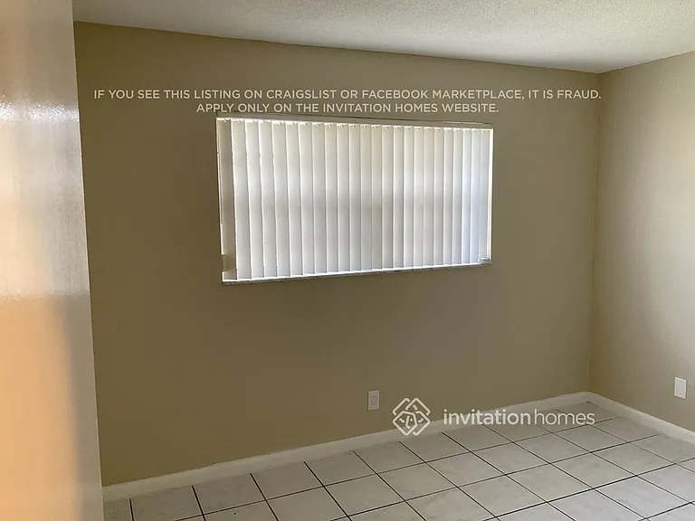 3921 NW 4th Ct — Photo 5