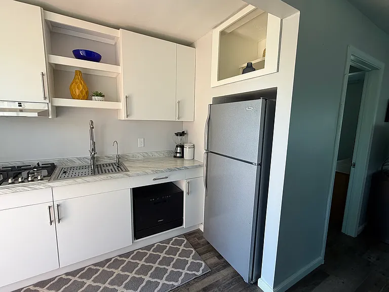 1434 E Sierra St #REAR — Photo 4