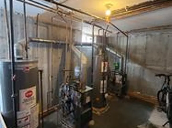 772 Lincoln Avenue image 8 of 9