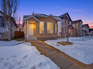 39 Saddlemont Close NE, Calgary, AB T3J 4V1