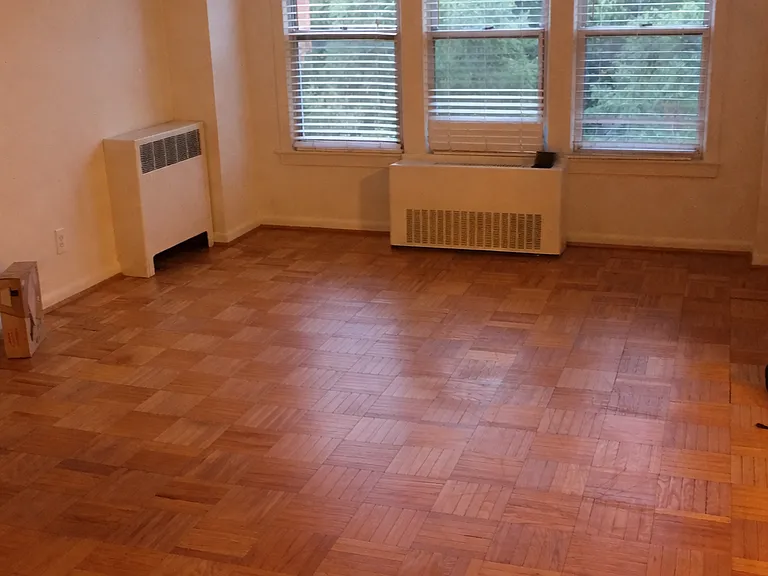 2500 Q St NW #422 — Photo 2