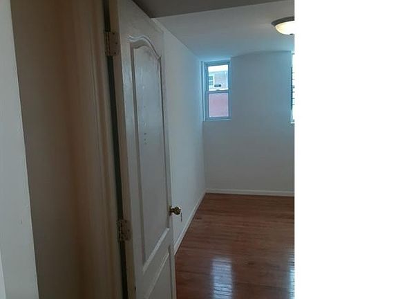 3rd image of 4801 Grasselli St APT 1F