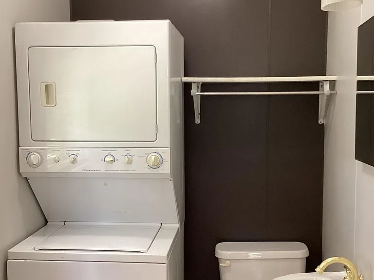 2404 Whitesburg Dr SW — Photo 25