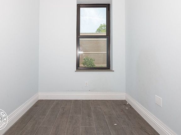 3rd image of 776 Halsey St #5C