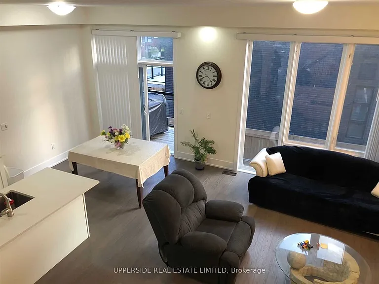 8 Sable Rd — Photo 9