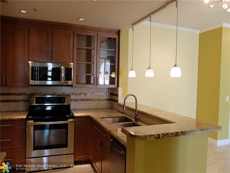 1st image of 520 SE 5th Ave APT 3703