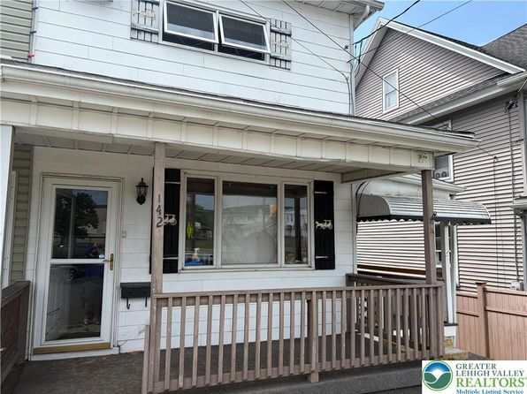 142 W High St