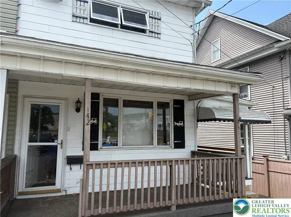 142 W High St, Coaldale, PA 18218