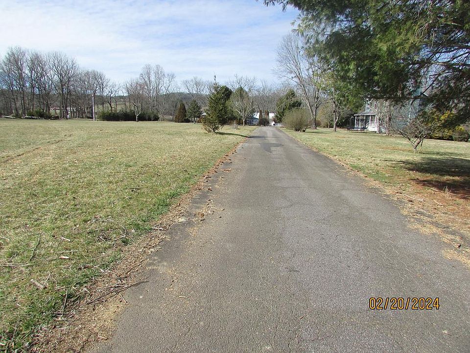 1st image of 16 Waldorf Pl