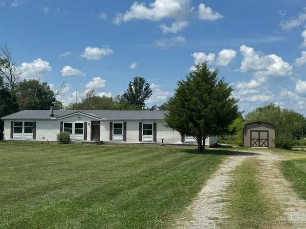 102 Penquite Rd, Blanchester, OH 45107