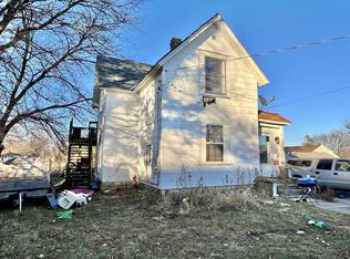 1913 Merrill St, Beloit, WI 53511