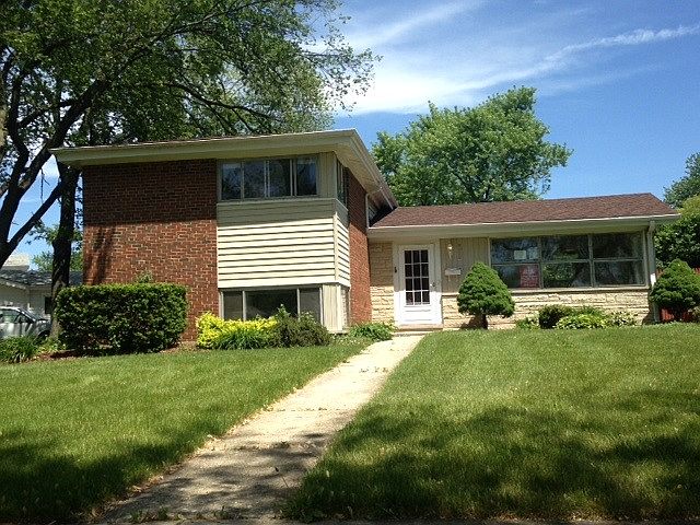 1st image of 921 David Dr