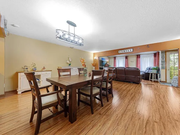 1128 Highland Ave, Northfield, MN 55057