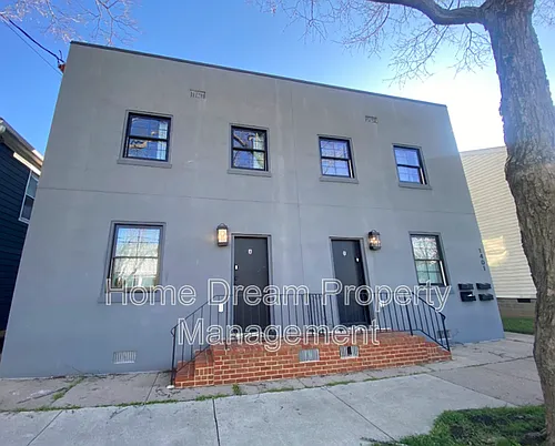 1401 Charles St Photo 1
