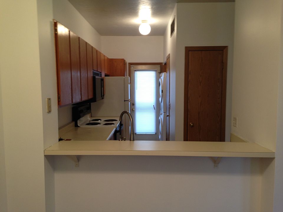 1st image of 1425 W Beacon Hill Dr