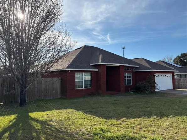 314 Friar Tuck Rd, Mary Esther, FL 32569