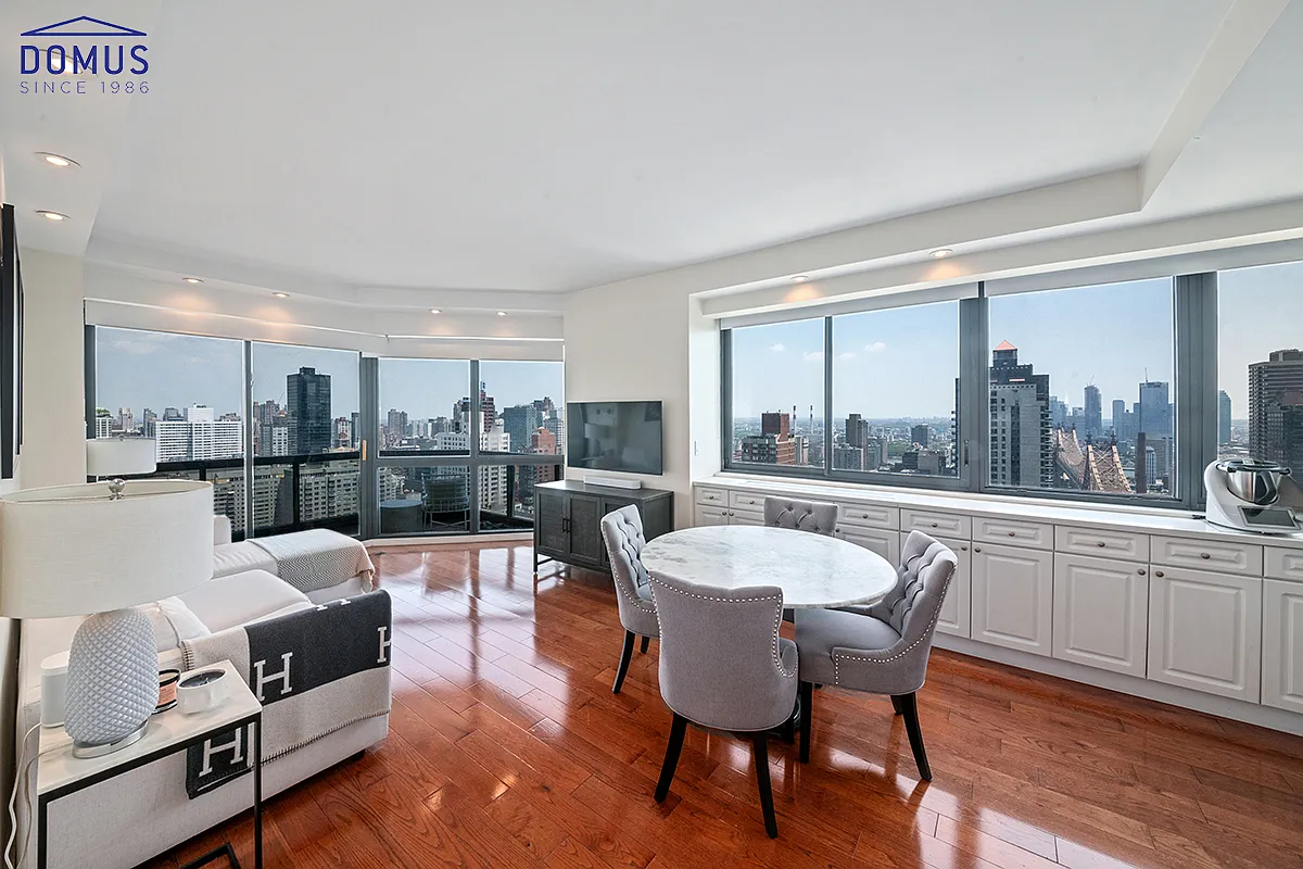 200 East 61st St Unit 37F  