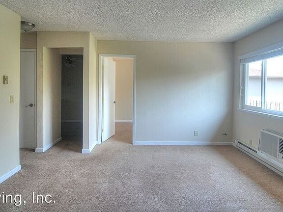 4th image of 1595 Brookvale Dr APT 06