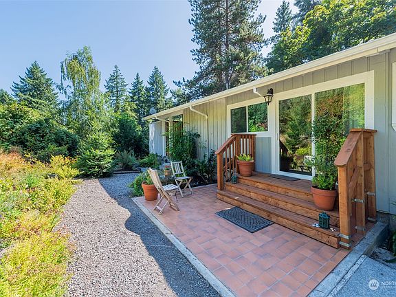 4th image of 2331 W Lynnwood Drive
