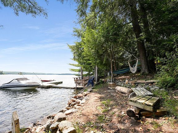 3rd image of 1042 Platinum Bay Rd