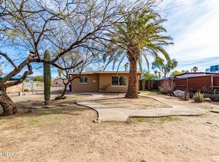 2720 N Sparkman Blvd, Tucson, AZ 85716