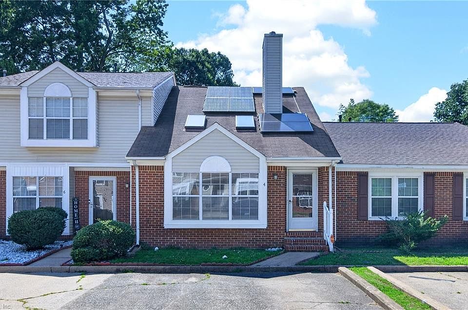 1st image of 4 Chinaberry Pl