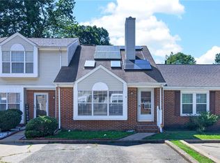 4 Chinaberry Pl, Hampton, VA 23666
