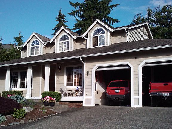 Home on a cul-de-sac