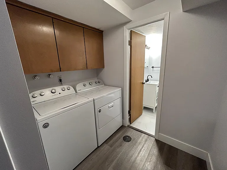 2759 S Depew St — Photo 31