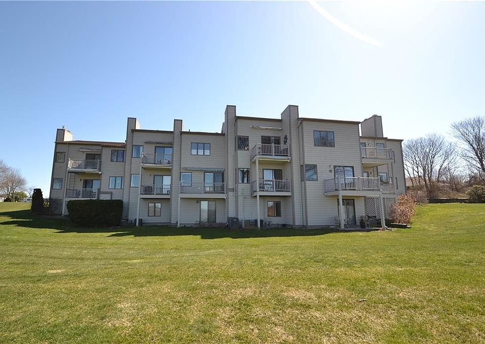 1st image of 11 Sea Breeze Ln Unit 11