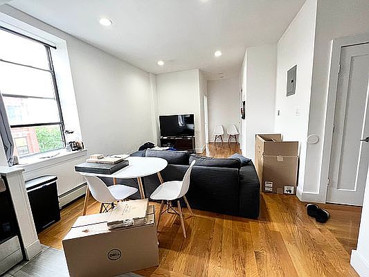 3rd image of 2041 Adam Clayton Powell Jr Blvd APT 4D