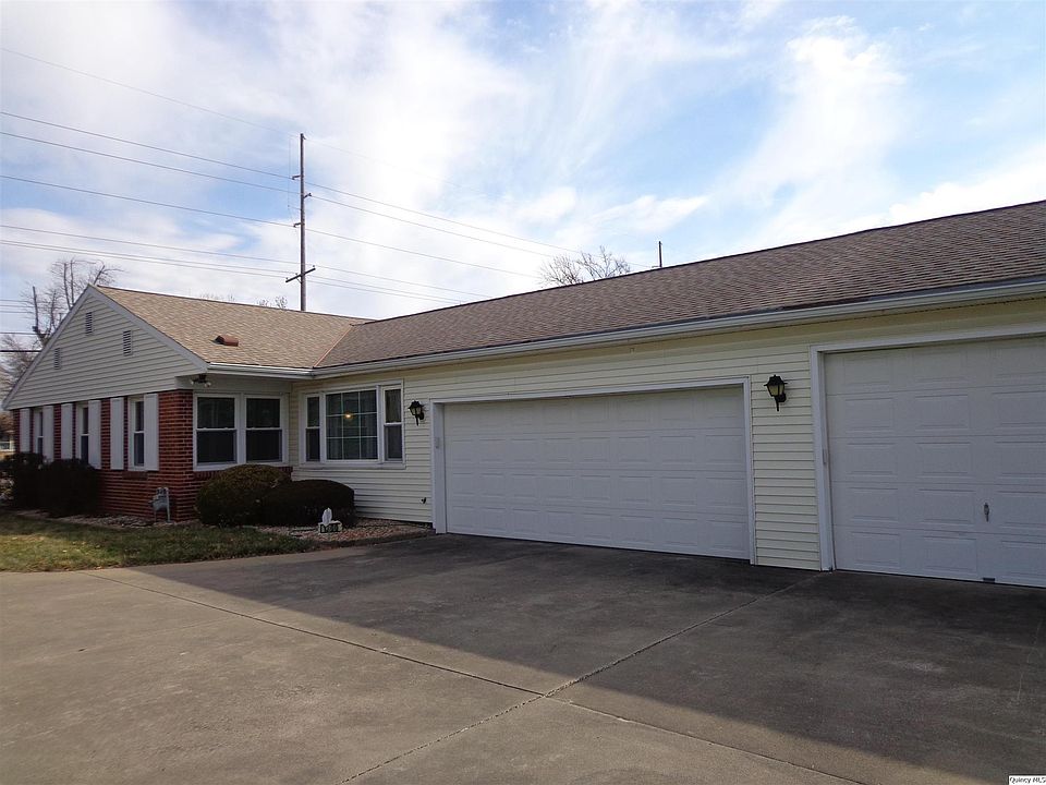 1300 Kochs Ln, Quincy, IL 62305 Zillow