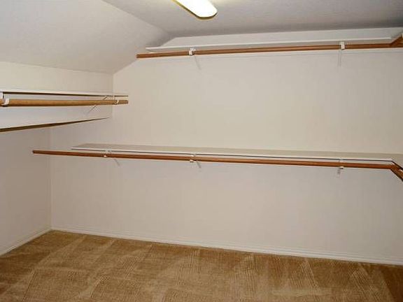Great Master Walk-In Clos
