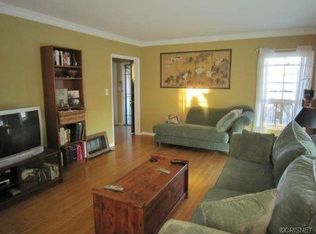 5586 Onacrest Dr, Los Angeles, CA 90043