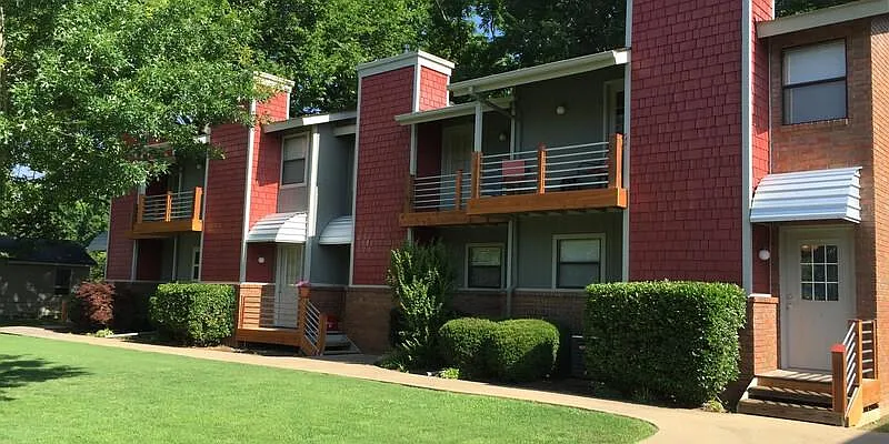 Building Photo - 605 W Benton St #C