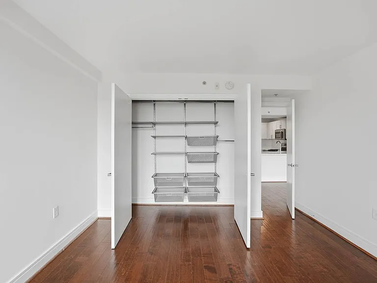 800 4th St SW #S702 — Photo 12